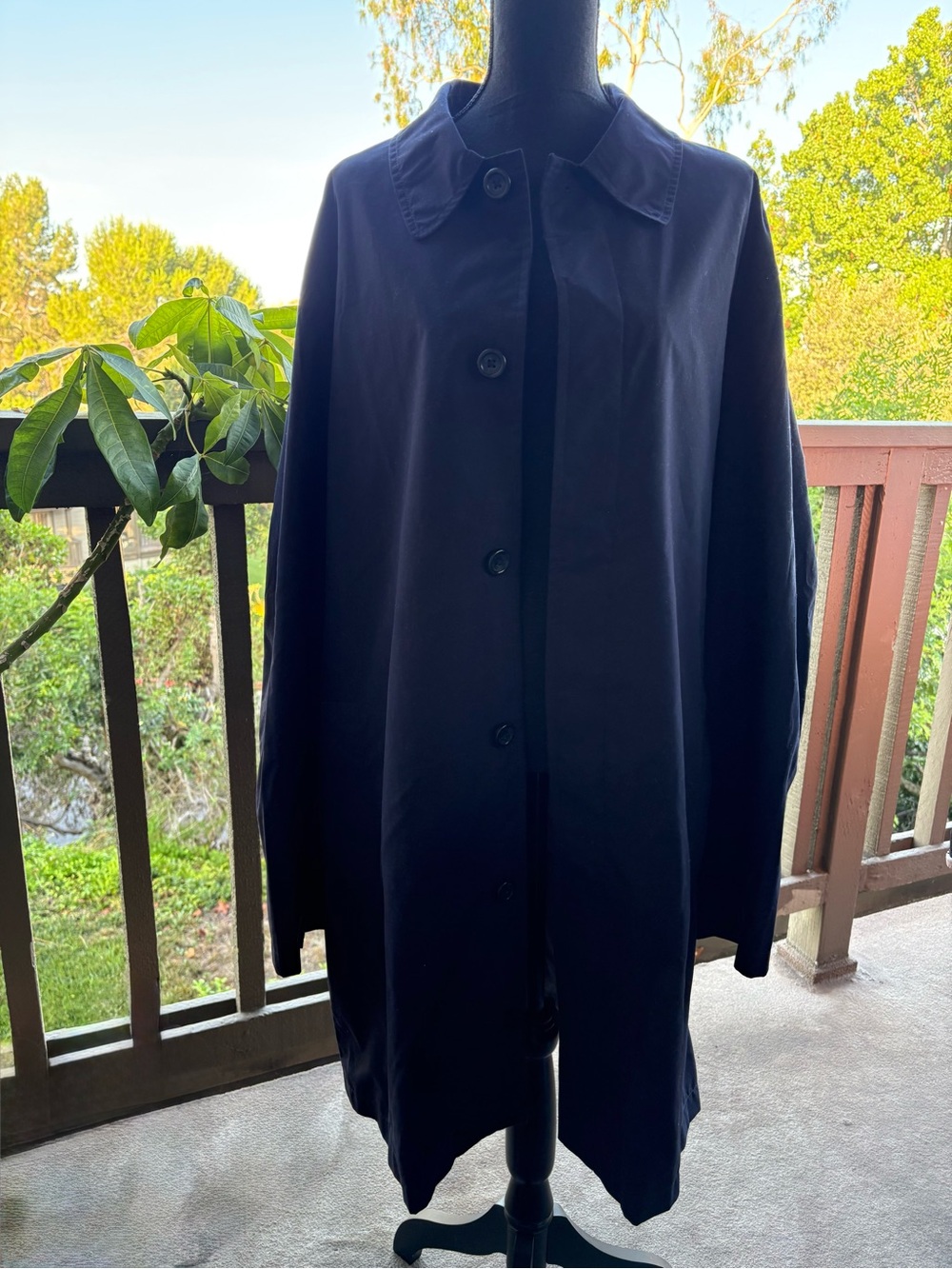 Lands’ End Men’s Squall Mac Navy Raincoat size XL 46-48